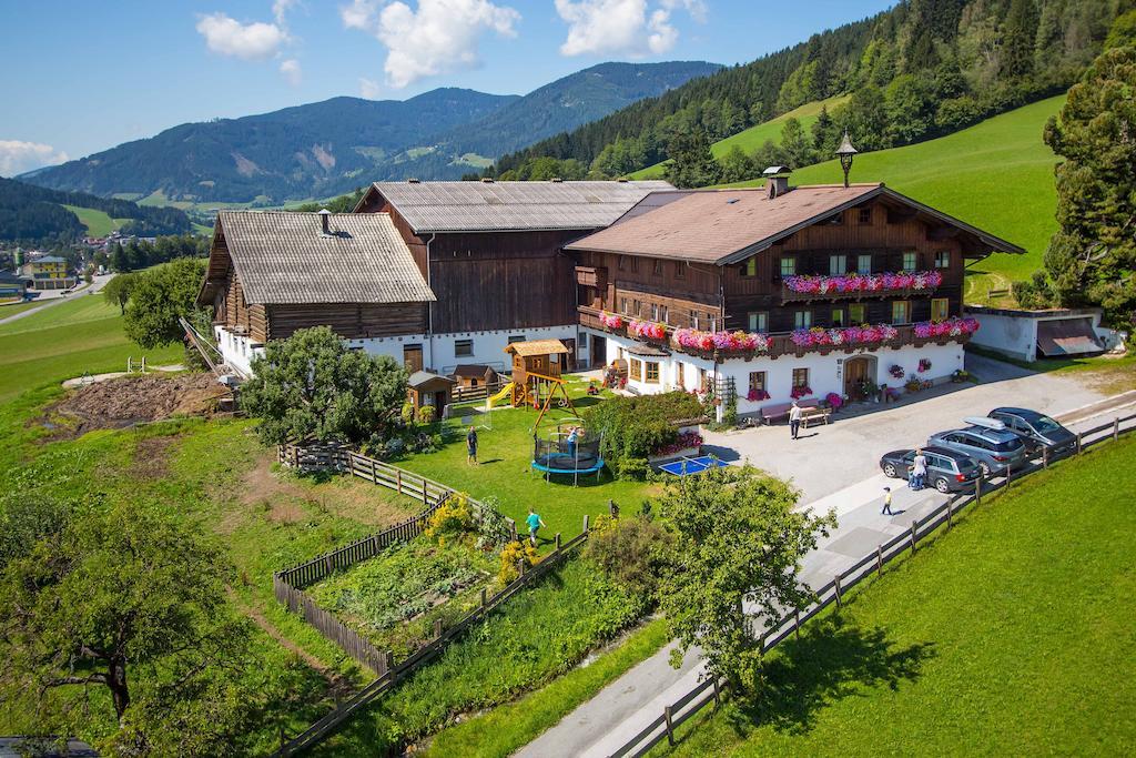 Noeglhof Villa Радщат Екстериор снимка